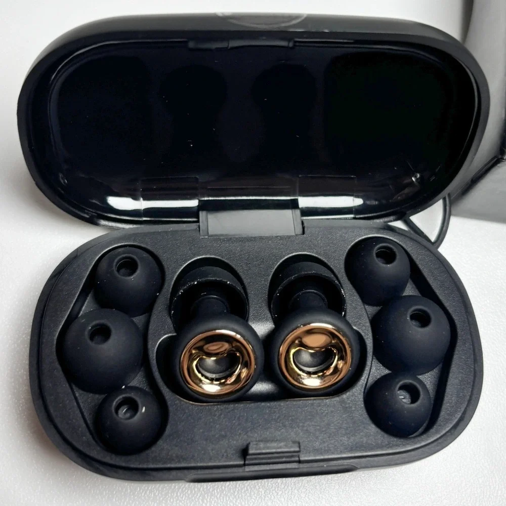 Vosaf SE-01 Reusable Quiet Earplugs 45dB NRR Noise Reduction Black Gold Case - Picture 2 of 5